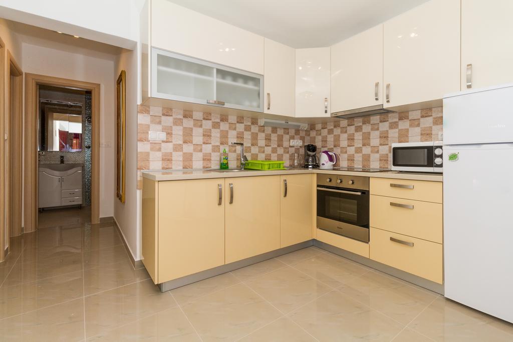 Apartments Villa-Ines Center Vodice Exterior foto