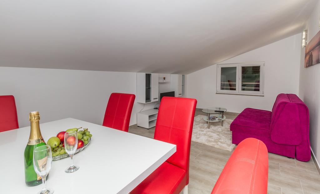 Apartments Villa-Ines Center Vodice Exterior foto