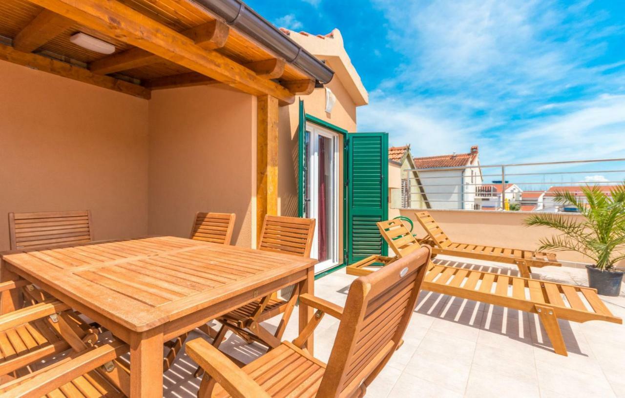Apartments Villa-Ines Center Vodice Exterior foto